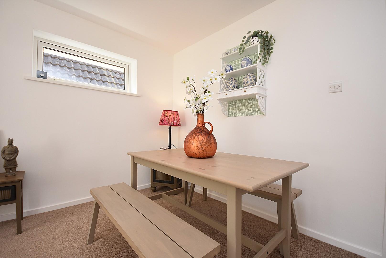 40 Bassett Road, Sully, CF64 5HS